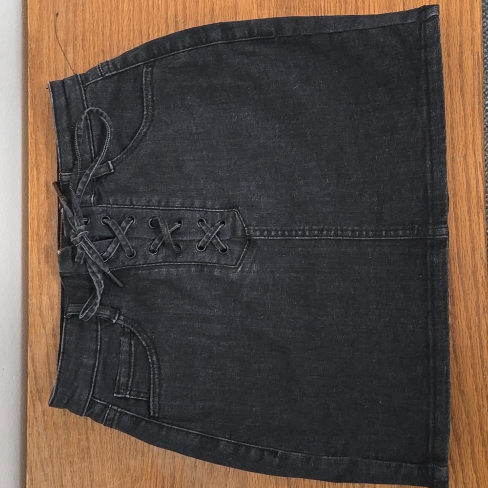 Stretchy High Waidted Garage Skirt Small